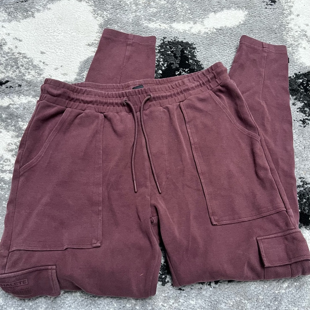 Alphalete Joggers